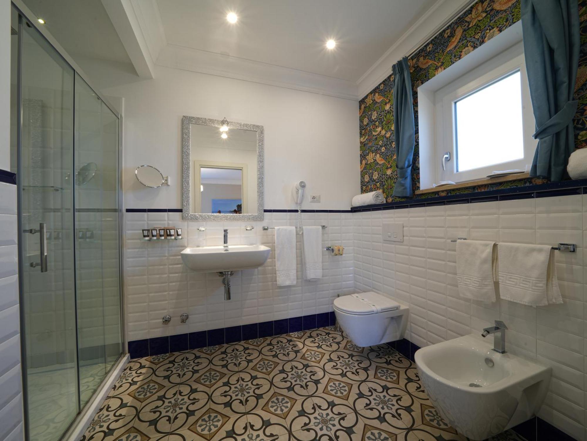 Sui Generis Tropea Luxury Rooms エクステリア 写真