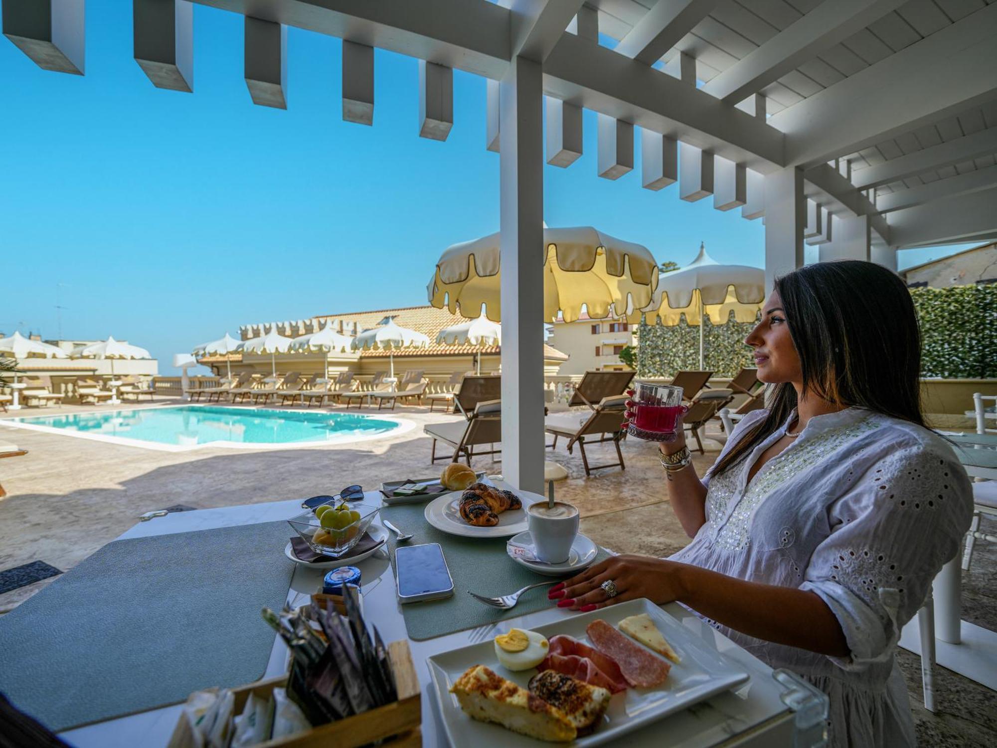 Sui Generis Tropea Luxury Rooms エクステリア 写真