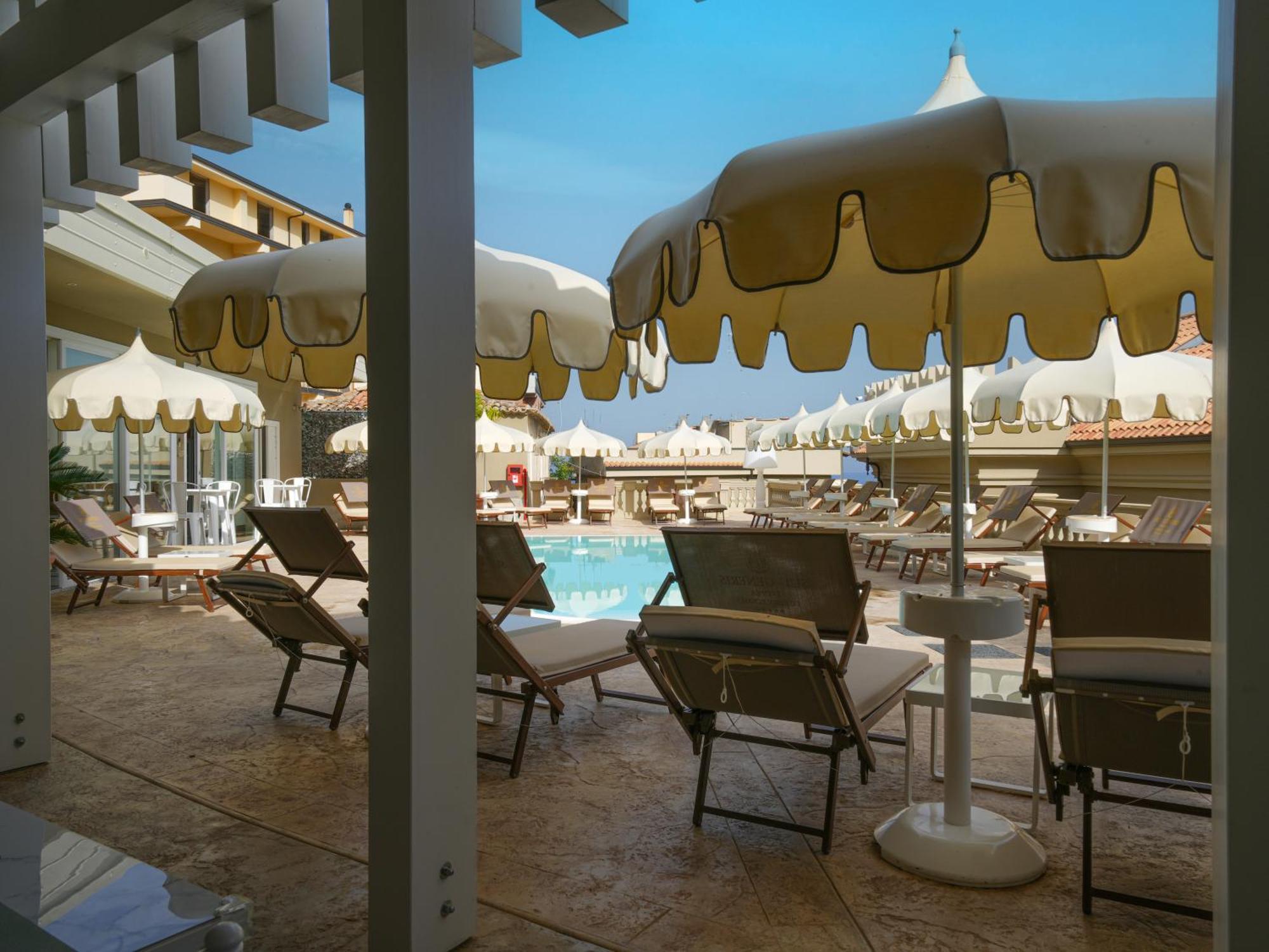 Sui Generis Tropea Luxury Rooms エクステリア 写真