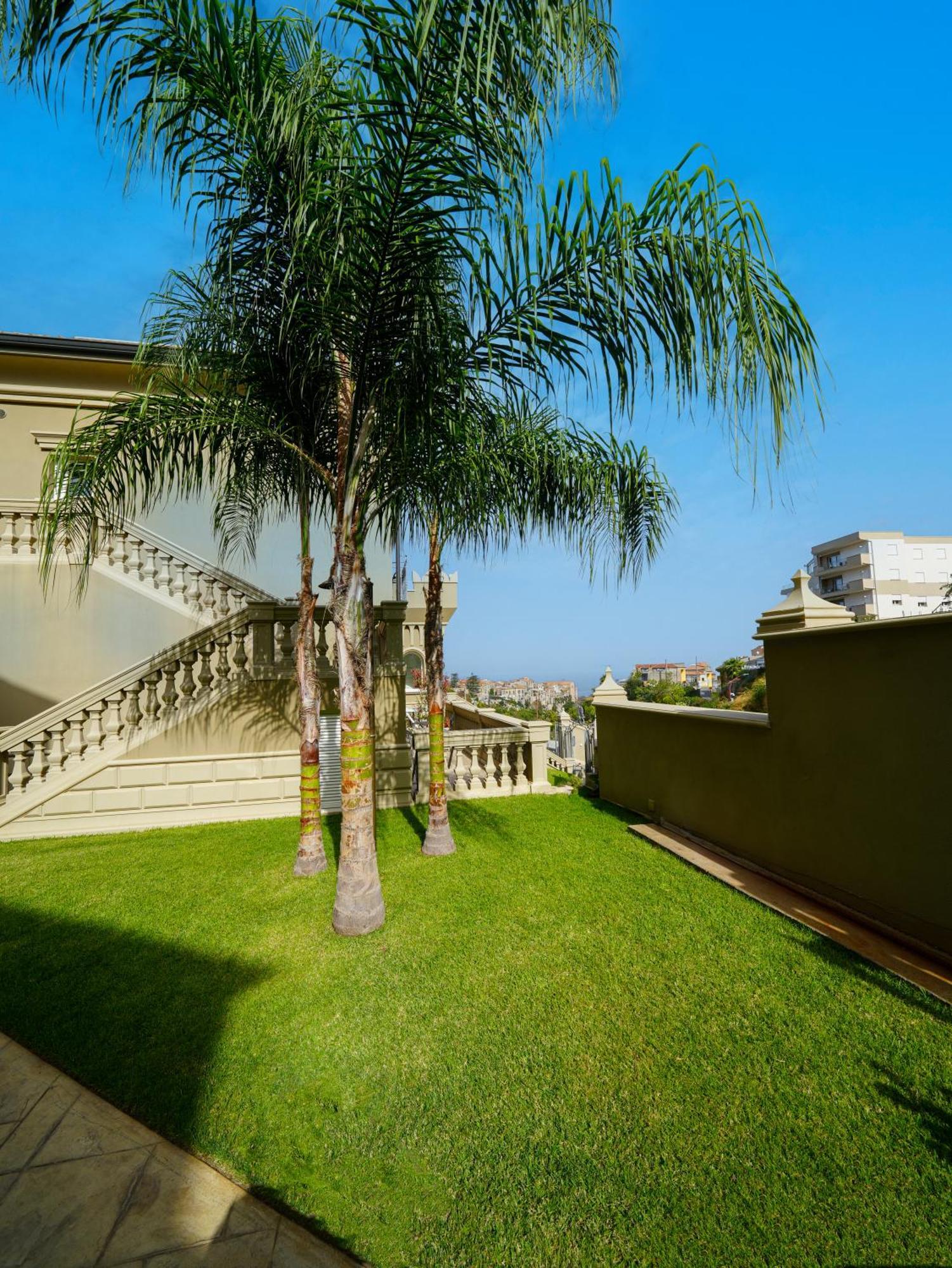 Sui Generis Tropea Luxury Rooms エクステリア 写真