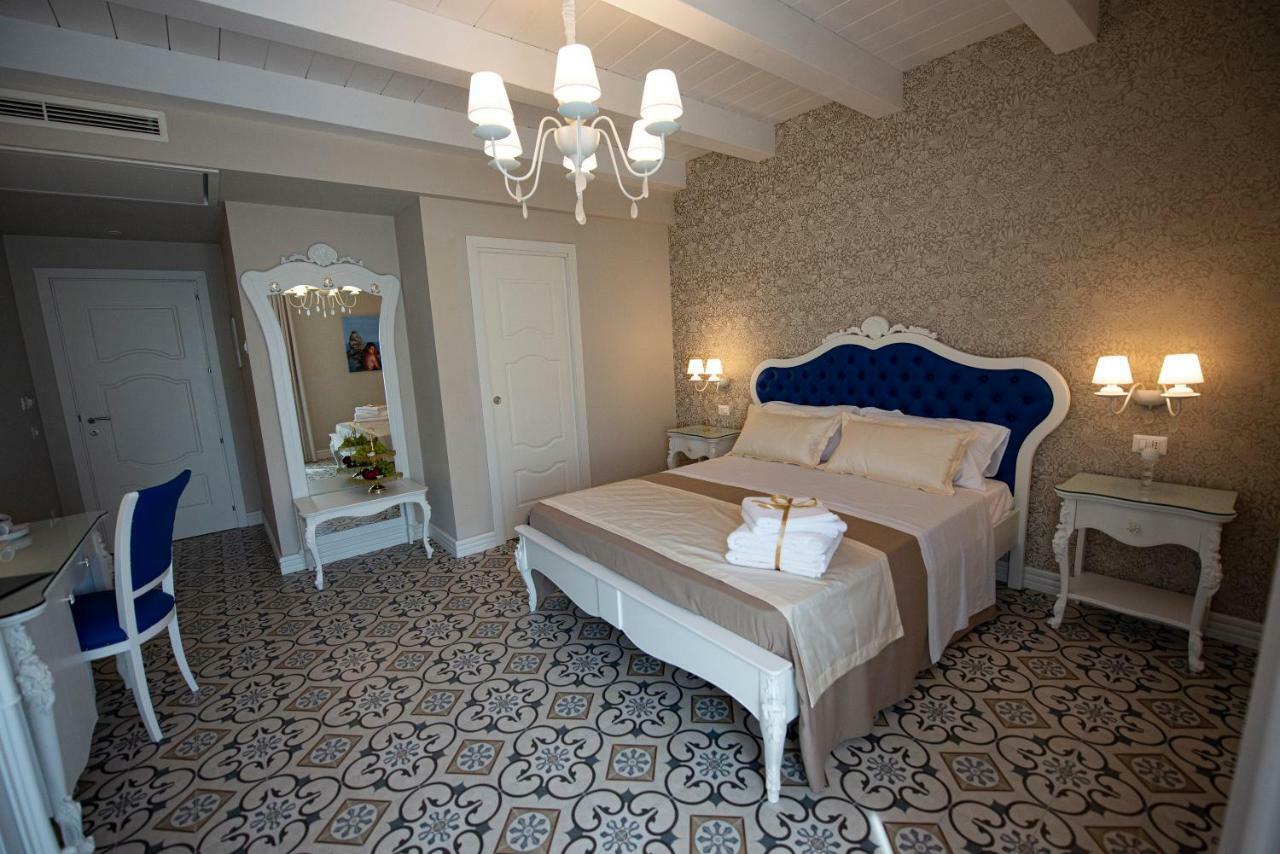 Sui Generis Tropea Luxury Rooms エクステリア 写真