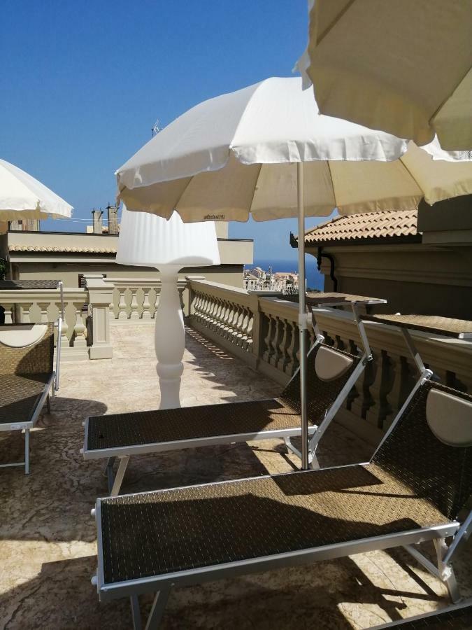 Sui Generis Tropea Luxury Rooms エクステリア 写真