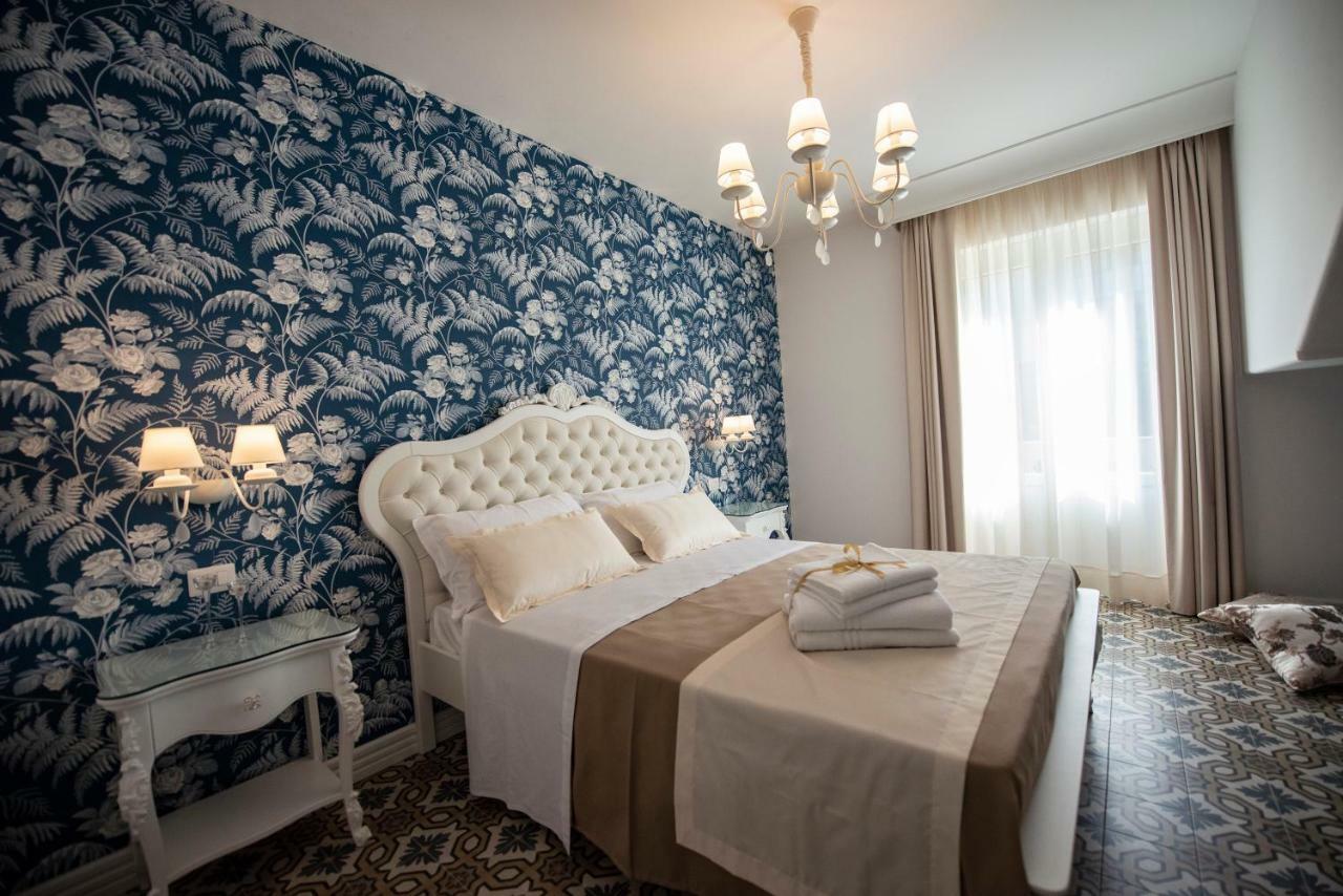 Sui Generis Tropea Luxury Rooms エクステリア 写真
