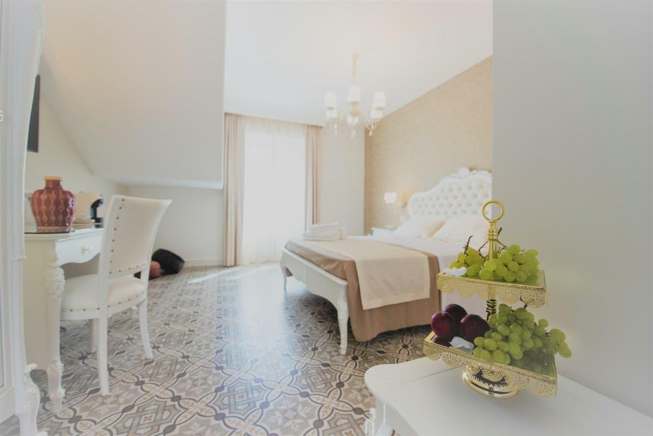 Sui Generis Tropea Luxury Rooms エクステリア 写真