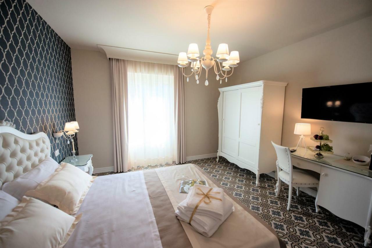 Sui Generis Tropea Luxury Rooms エクステリア 写真