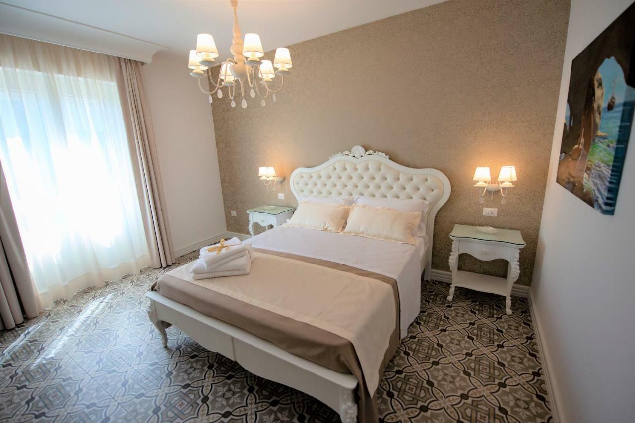 Sui Generis Tropea Luxury Rooms エクステリア 写真