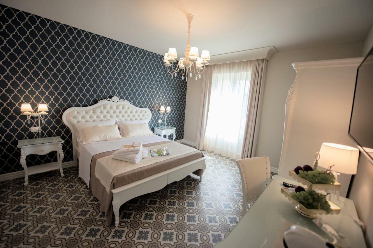 Sui Generis Tropea Luxury Rooms エクステリア 写真