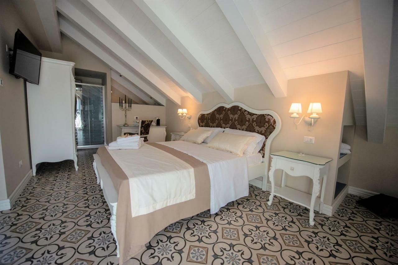 Sui Generis Tropea Luxury Rooms エクステリア 写真