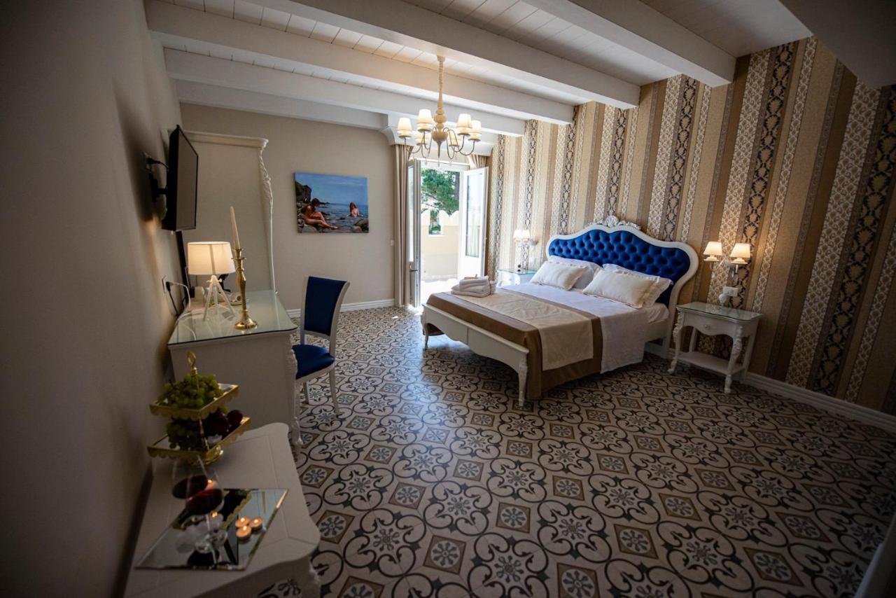 Sui Generis Tropea Luxury Rooms エクステリア 写真
